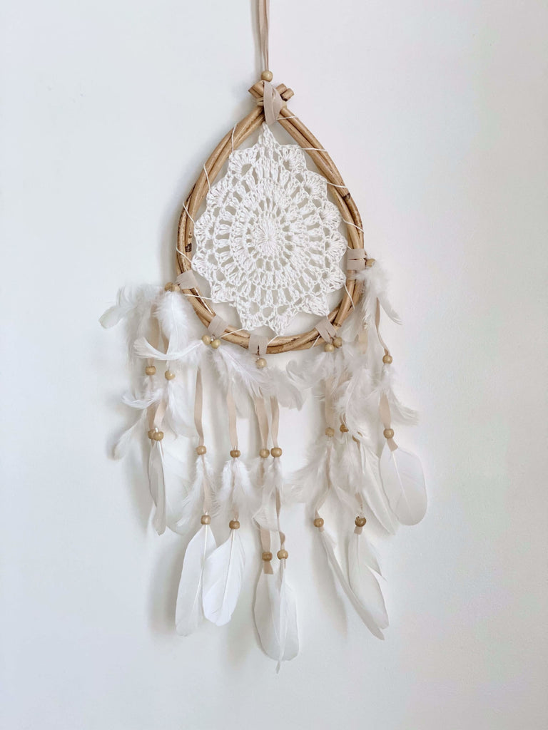 dreamcatcher raindrop shape